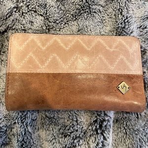 ⭐️SOLD⭐️Vélez Leather Wallet